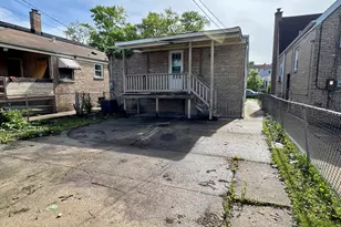 6328 N Troy St, Chicago, IL 60659 - Photo 27