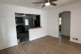 6328 N Troy St, Chicago, IL 60659 - Photo 5