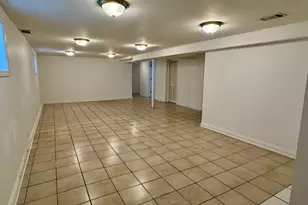 6328 N Troy St, Chicago, IL 60659 - Photo 19