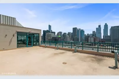 340 W Superior Street #609, Chicago, IL 60654 - Photo 13