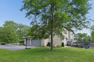 26 Country Ln, Deer Park, IL 60010 - Photo 27