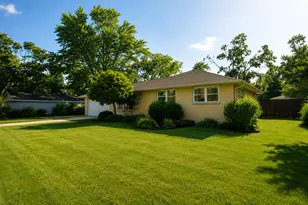 17649 65th Ave, Tinley Park, IL 60477 - Photo 3