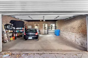 2048 W 21st St, Chicago, IL 60608 - Photo 21