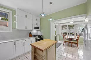 6551 N Maplewood Ave, Chicago, IL 60645 - Photo 7