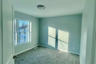 820 N Van Buren St, Batavia, IL 60510 - Photo 9