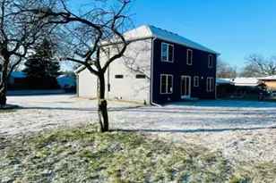 820 N Van Buren St, Batavia, IL 60510 - Photo 11