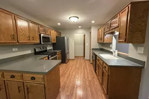2648 Harbor Dr, Joliet, IL 60431 - Photo 9