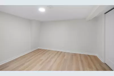 6207 W Eastwood Avenue, Chicago, IL 60630 - Photo 13