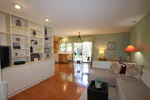 206 E Cunningham Dr, Palatine, IL 60067 - Photo 7
