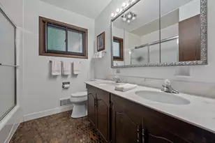 40 Fairview Ave, Deerfield, IL 60015 - Photo 19