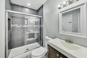 864 W Aldine Ave, Chicago, IL 60657 - Photo 27