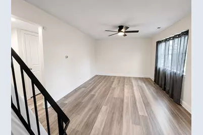 8818 S Cottage Grove Avenue, Chicago, IL 60619 - Photo 5