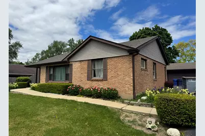 2130 Hawthorne Lane, Waukegan, IL 60087 - Photo 3