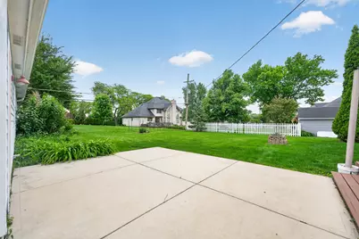 7339 S Park Avenue, Burr Ridge, IL 60527 - Photo 23