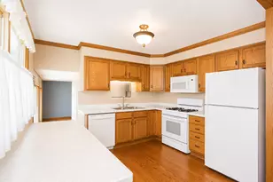 1359 E Dorothy Dr, Palatine, IL 60074 - Photo 13