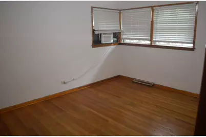 17719 Burnham Avenue, Lansing, IL 60438 - Photo 15