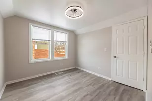 12420 S Emerald Ave, Chicago, IL 60628 - Photo 17