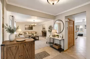 12152 Forest View Dr, Orland Park, IL 60467 - Photo 3