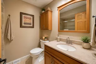 12152 Forest View Dr, Orland Park, IL 60467 - Photo 15