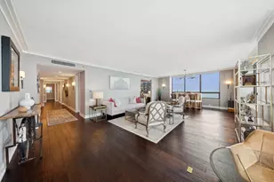 180 E Pearson St, Chicago, IL 60611 - Photo 5