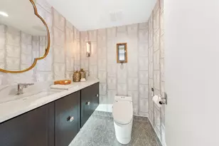 180 E Pearson St, Chicago, IL 60611 - Photo 25