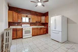 228 S Lincoln Ave, Waukegan, IL 60085 - Photo 11