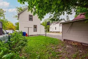 228 S Lincoln Ave, Waukegan, IL 60085 - Photo 33
