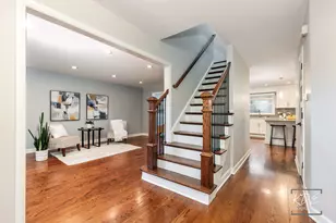 605 Hyde Park Ln, Naperville, IL 60565 - Photo 5