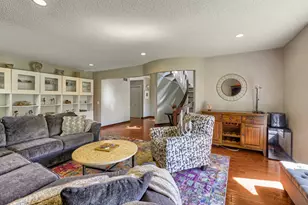 816 Paddock Ln, Libertyville, IL 60048 - Photo 5