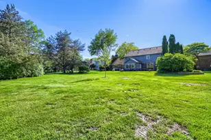 816 Paddock Ln, Libertyville, IL 60048 - Photo 33