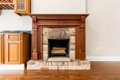 933 W Newport Avenue #3, Chicago, IL 60657 - Photo 5