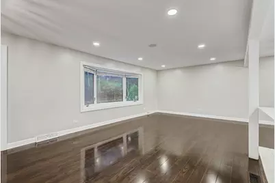 1423 S Cypress Drive, Mount Prospect, IL 60056 - Photo 13