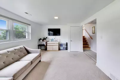 1316 W Plymouth Court, Arlington Heights, IL 60004 - Photo 11