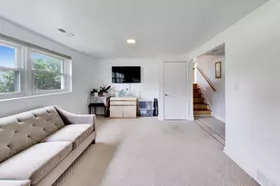 1316 W Plymouth Ct, Arlington Heights, IL 60004 - Photo 11