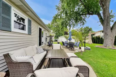 1316 W Plymouth Court, Arlington Heights, IL 60004 - Photo 27