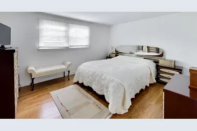 1316 W Plymouth Court, Arlington Heights, IL 60004 - Photo 13