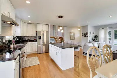 1316 W Plymouth Court, Arlington Heights, IL 60004 - Photo 7