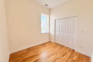 2335 W Lake St, Chicago, IL 60612 - Photo 11