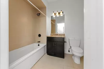 2500 Green Bay Road #403, Evanston, IL 60201 - Photo 5