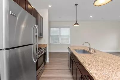 2500 Green Bay Road #403, Evanston, IL 60201 - Photo 3