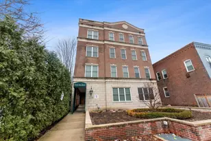 2500 Green Bay Rd, Evanston, IL 60201 - Photo 1