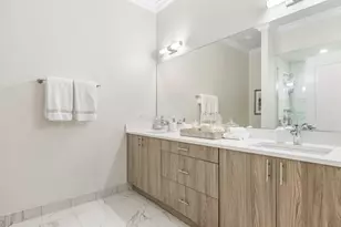 835 E Lake St, Oak Park, IL 60301 - Photo 21