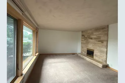 910 Catherine Street, Joliet, IL 60435 - Photo 17