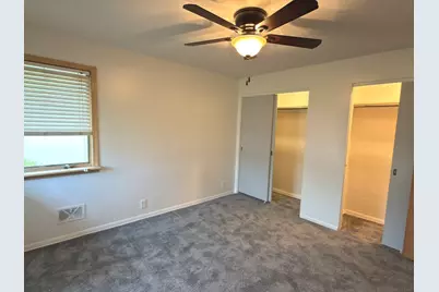 910 Catherine Street, Joliet, IL 60435 - Photo 15