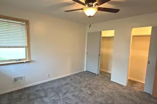 910 Catherine St, Joliet, IL 60435 - Photo 15