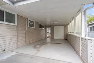 388 Nancy Ln, Wheeling, IL 60090 - Photo 21