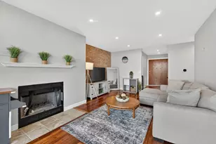 6010 Oakwood Dr, Lisle, IL 60532 - Photo 9