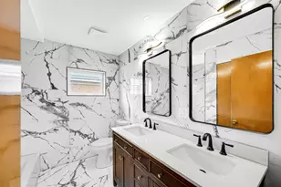5740 N Lowell Ave, Chicago, IL 60646 - Photo 9
