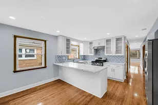 5740 N Lowell Ave, Chicago, IL 60646 - Photo 15