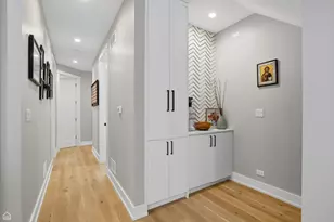 2137 W Ohio St, Chicago, IL 60612 - Photo 11